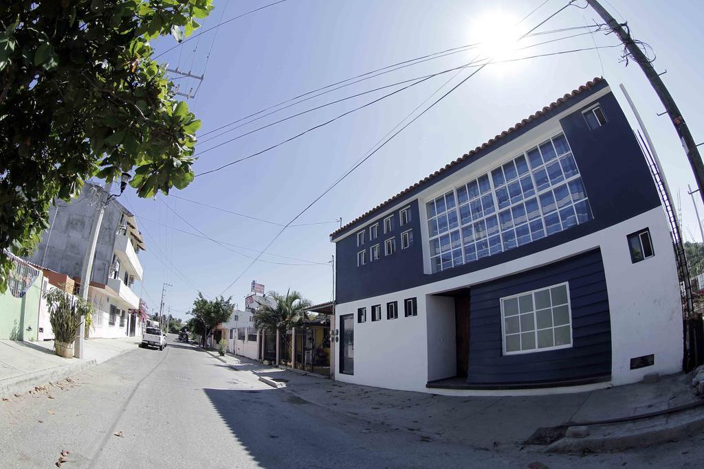 Hostal Azul Y Blanco Santa Cruz Huatulco Ngoại thất bức ảnh