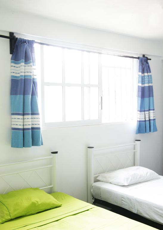 Hostal Azul Y Blanco Santa Cruz Huatulco Ngoại thất bức ảnh